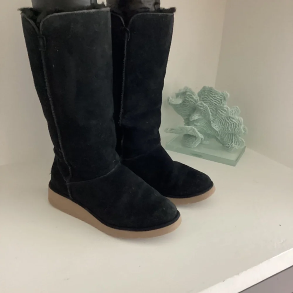 Kookaburra by UGG slim tall genuine suede black shearling boots EUR 37 US 6 - Picture 2 of 9